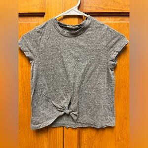 Youth small grey tied girls tee-shirt